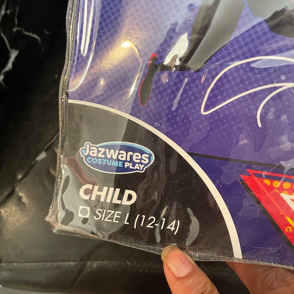 Spider-Man Miles Morales Kids Costume - Black and Red - Picture 6 of 6